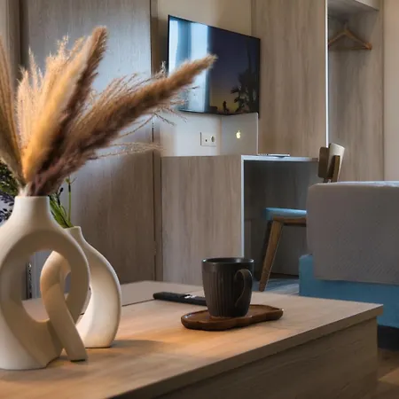Wellnest 3* Athens